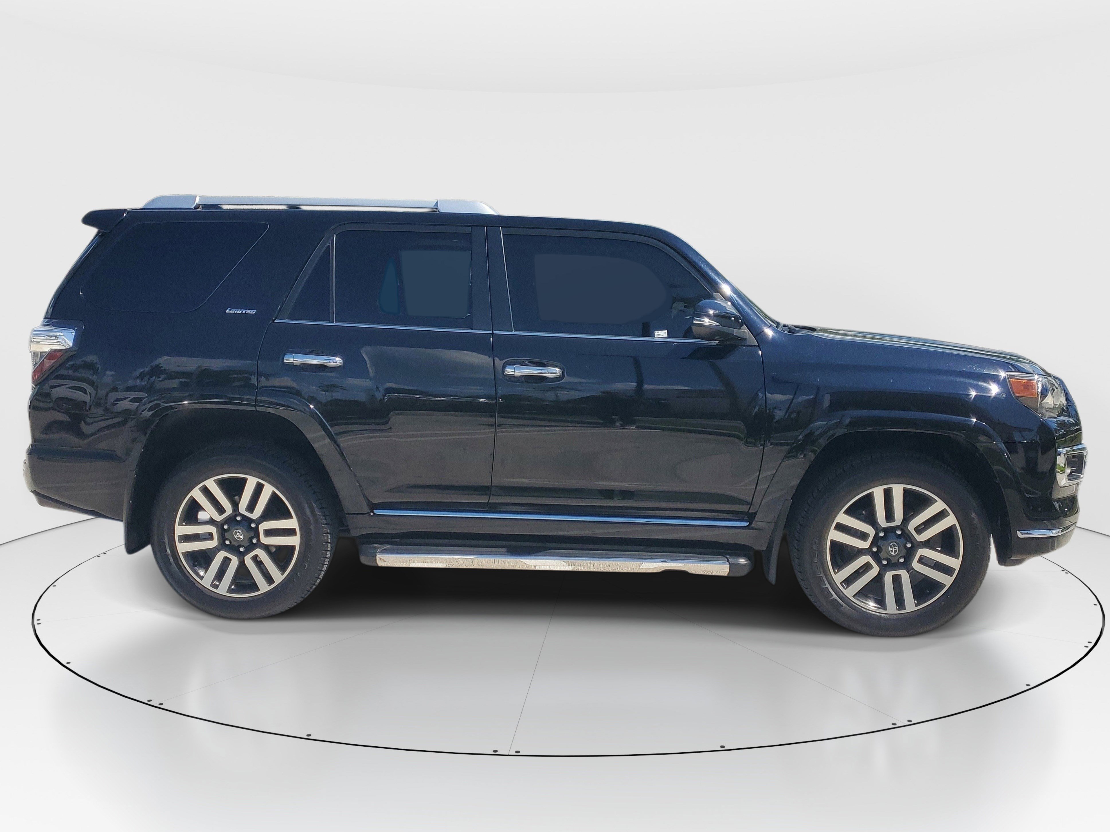 Used 2022 Toyota 4Runner Limited image 2