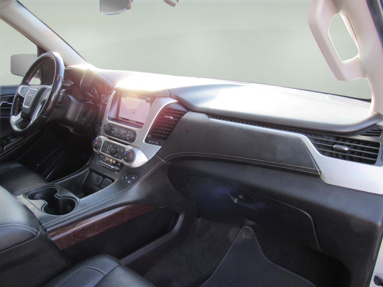 Used 2018 GMC Yukon SLT w/ Open Road Package image 35