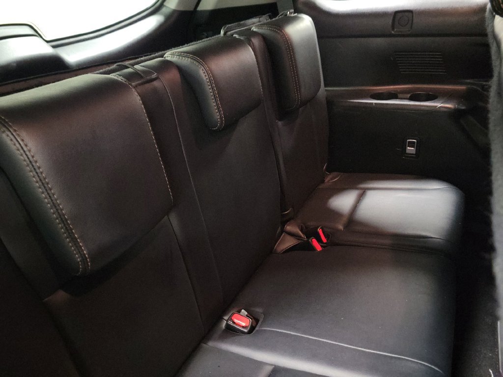 Used 2017 Toyota Highlander XLE AWD/4WD image 34