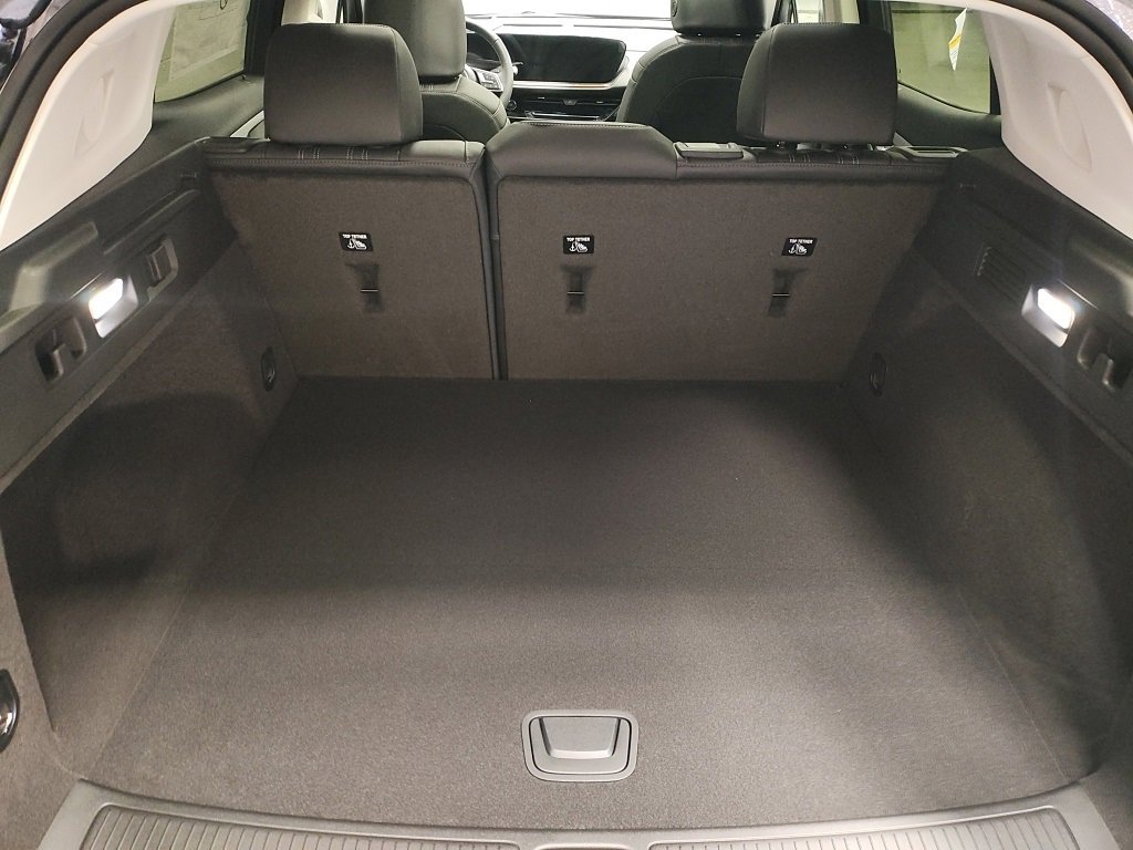 New 2026 Buick Envision Avenir image 16