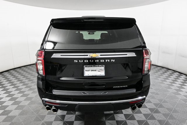 Used 2023 Chevrolet Suburban Premier image 31