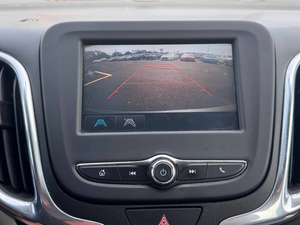 Used 2018 Chevrolet Equinox LS image 8