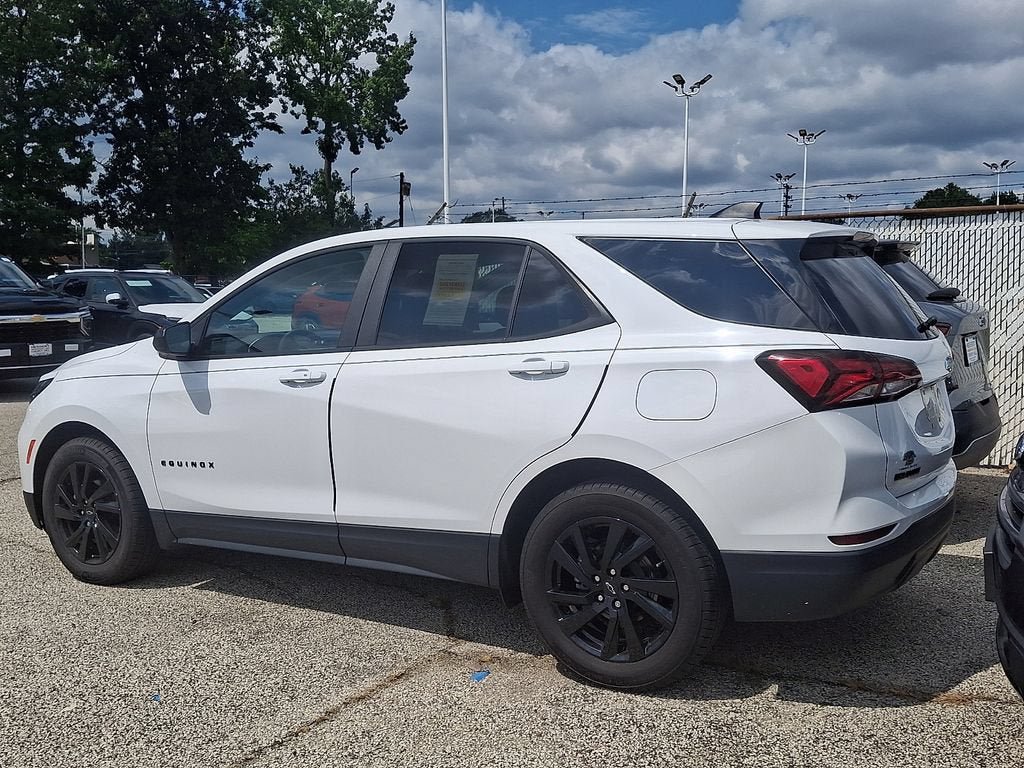 Certified 2023 Chevrolet Equinox LS w/ LS Convenience Package FWD image 6