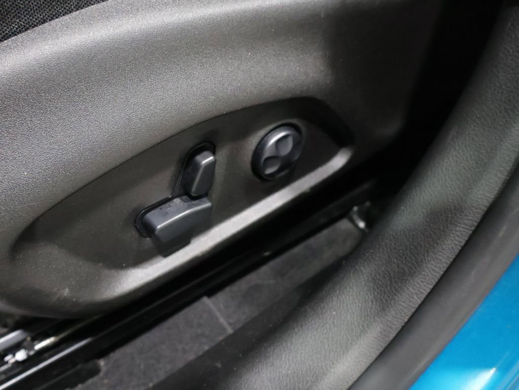 Used 2021 Jeep Renegade Latitude image 12