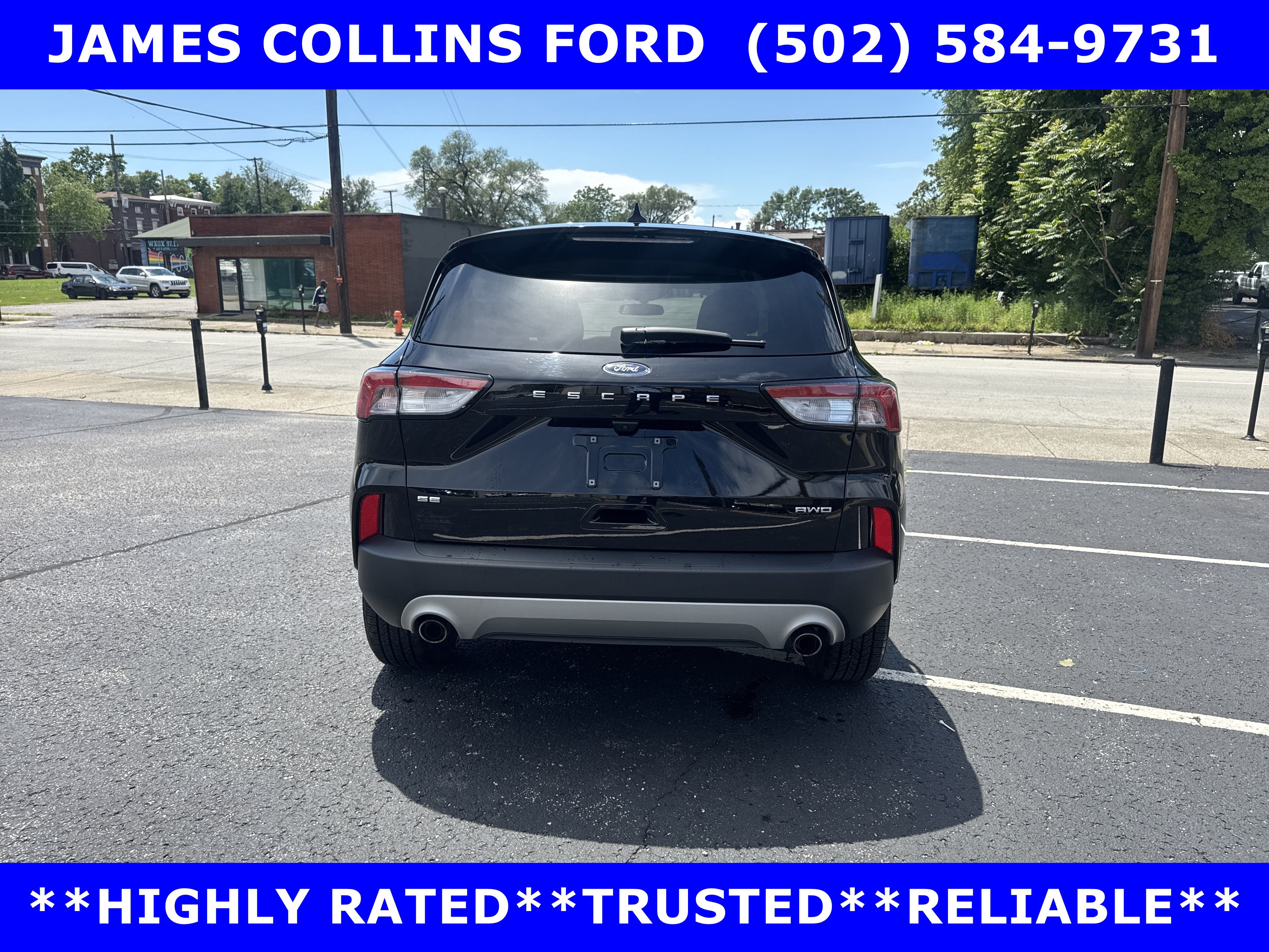 Used 2022 Ford Escape SE w/ Cold Weather Package AWD/4WD image 9