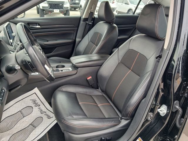 Used 2020 Nissan Altima 2.5 SR w/ Premium Package image 11