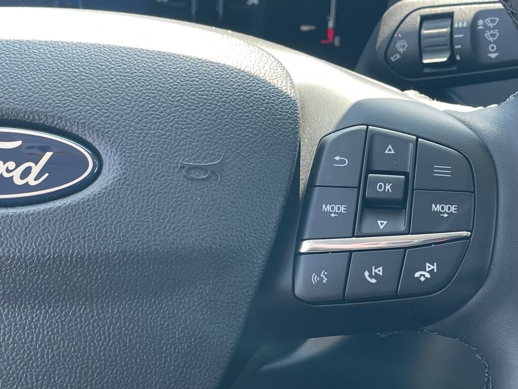 New 2026 Ford Maverick XLT w/ XLT Luxury Package AWD/4WD image 19