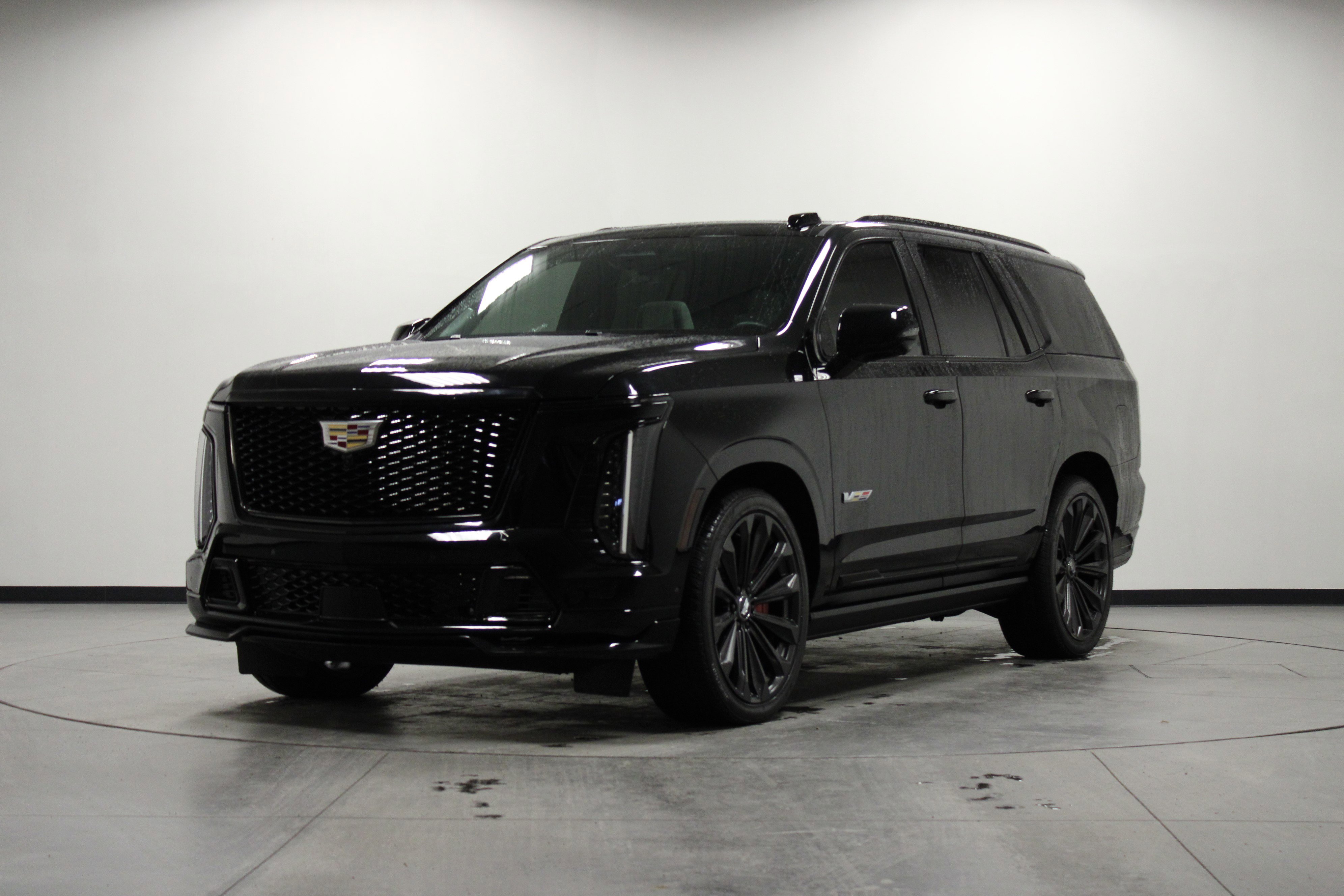 Used 2025 Cadillac Escalade V image 8