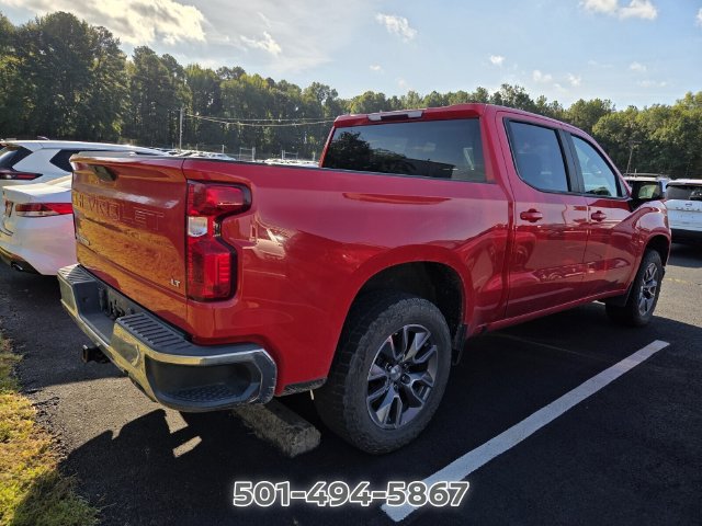 Used 2022 Chevrolet Silverado 1500 LT AWD/4WD image 4
