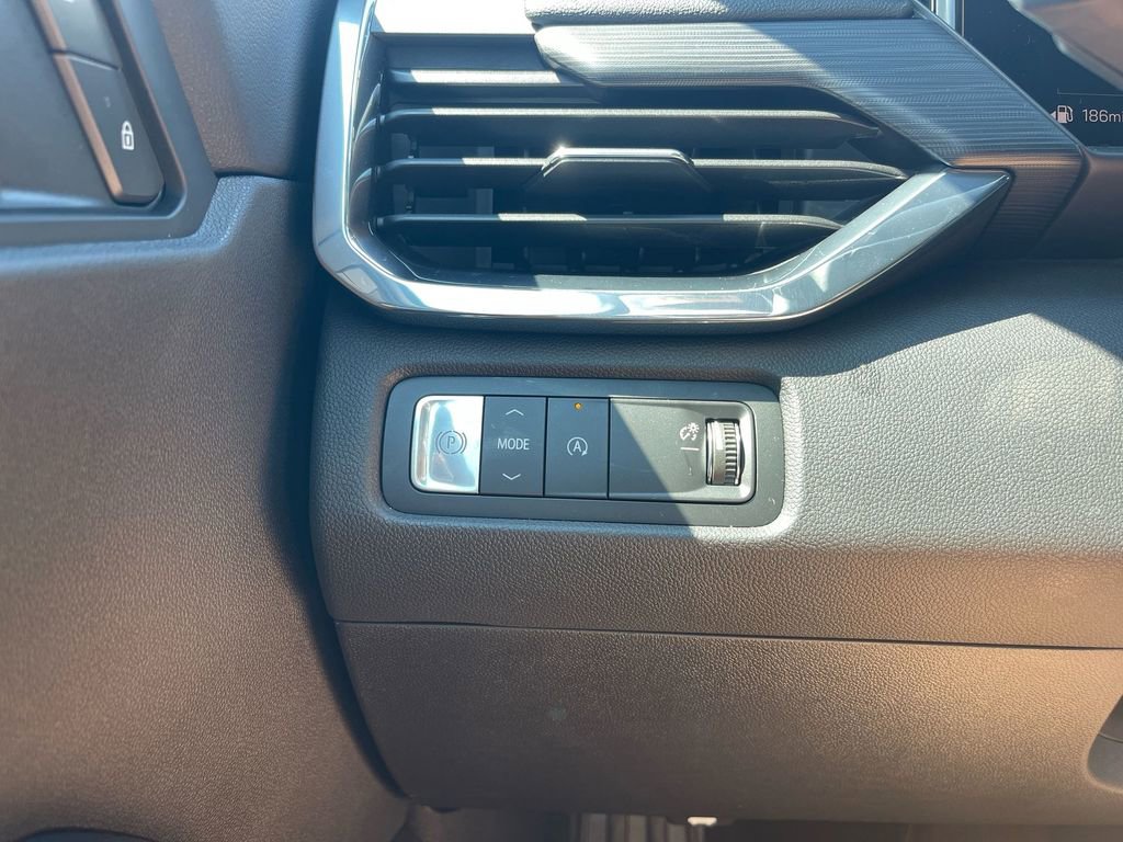 New 2026 GMC Acadia Elevation image 24