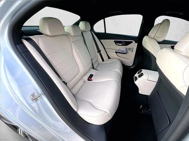 Used 2025 Mercedes-Benz C 300 Sedan image 29