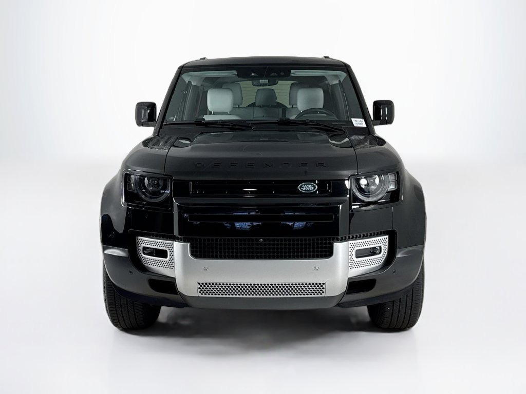Used 2025 Land Rover Defender 90 S AWD/4WD image 8