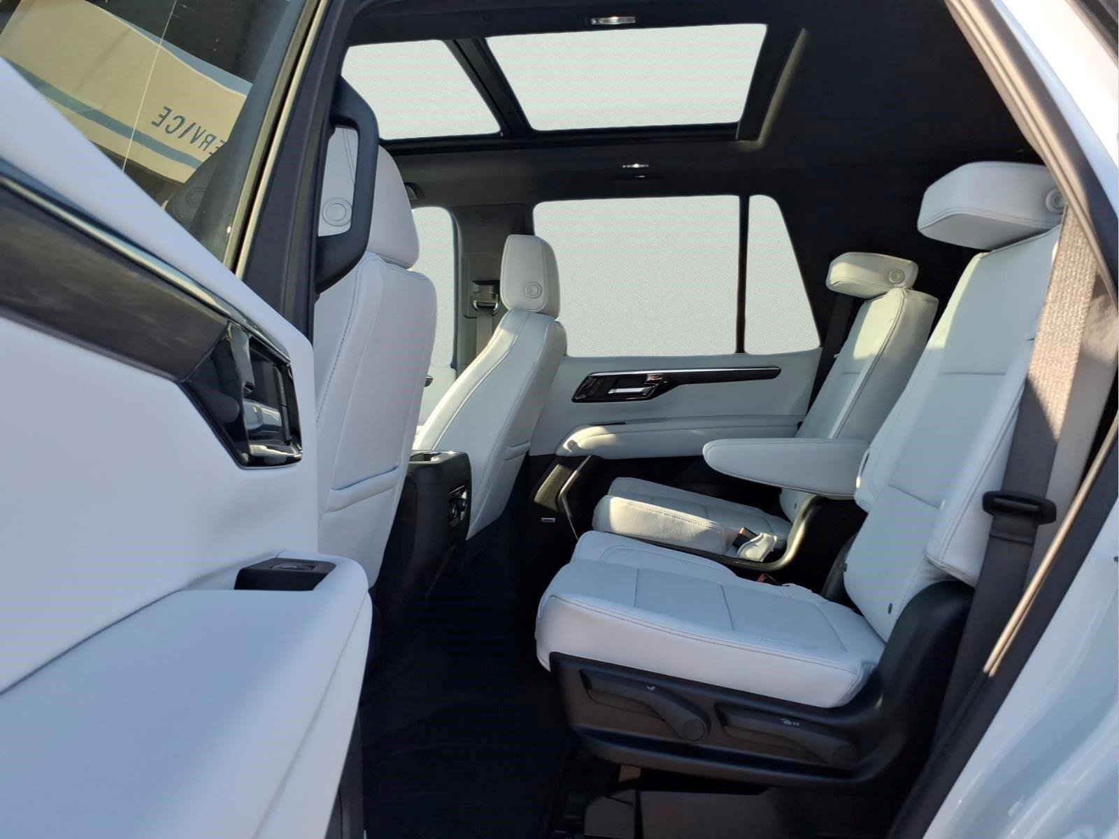 New 2026 Chevrolet Tahoe Premier w/ Sun And Tow Package AWD/4WD image 9