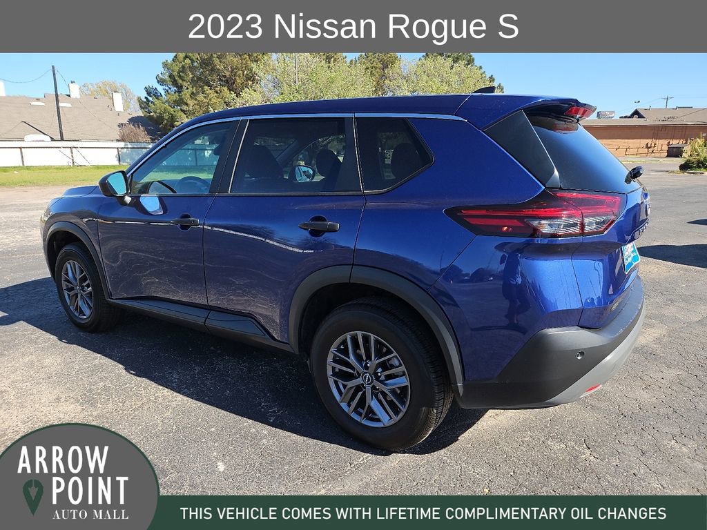 Used 2023 Nissan Rogue S image 8