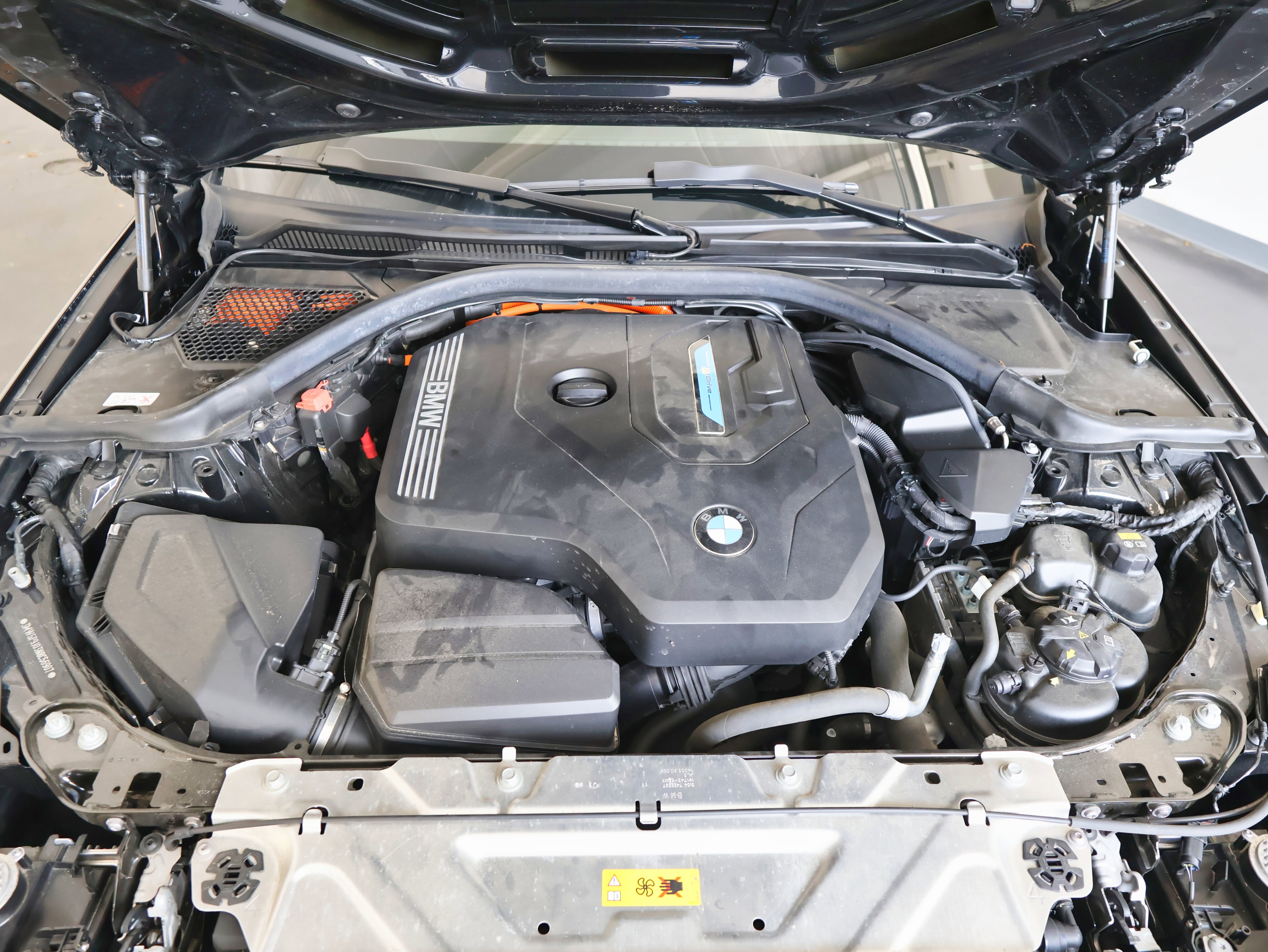 Used 2022 BMW 330e xDrive w/ M Sport Package image 50