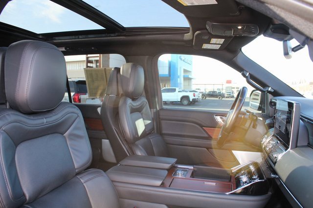 Used 2024 Lincoln Navigator L Reserve image 22