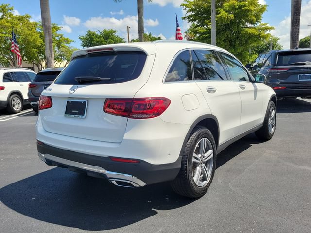Used 2022 Mercedes-Benz GLC 300 image 4