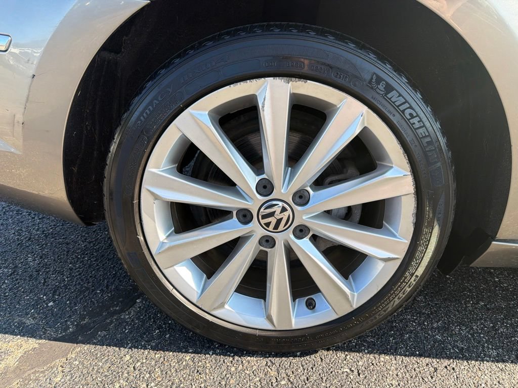 Used 2012 Volkswagen CC Sport FWD image 10