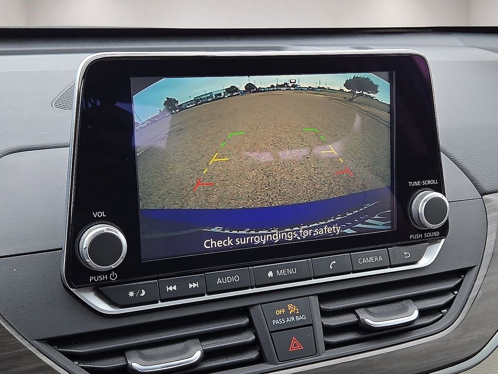 Used 2025 Nissan Altima 2.5 SV FWD image 27