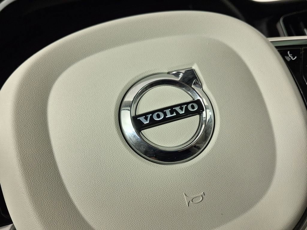 Certified 2024 Volvo XC60 B5 Core w/ Climate Package AWD/4WD image 34