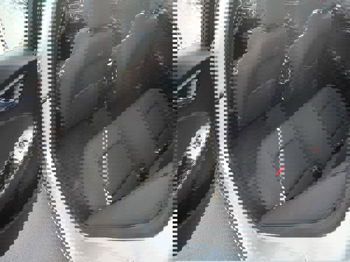 Used 2022 Chevrolet Malibu LT image 22