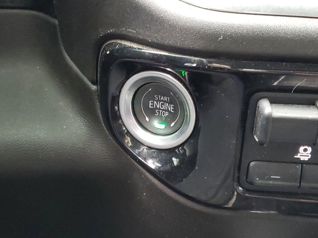 Used 2024 Chevrolet Silverado 2500 LT w/ Midnight Edition image 17