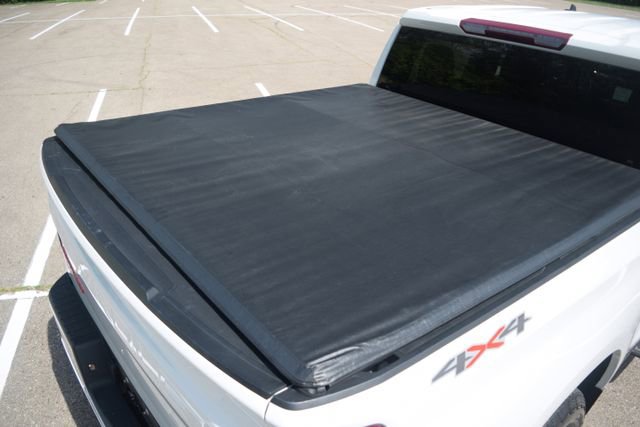 Used 2022 Chevrolet Silverado 1500 LT AWD/4WD image 4