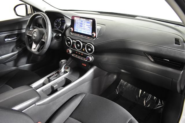 Certified 2022 Nissan Sentra SV w/ Trunk Package FWD image 33