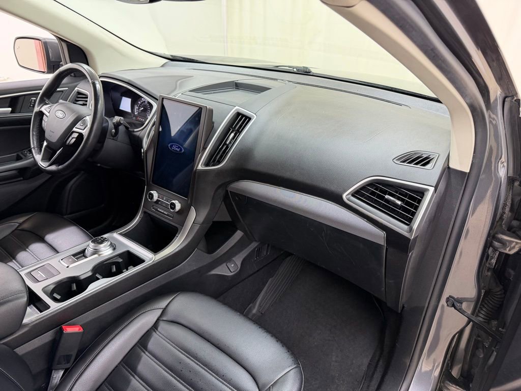 Used 2021 Ford Edge SEL image 12