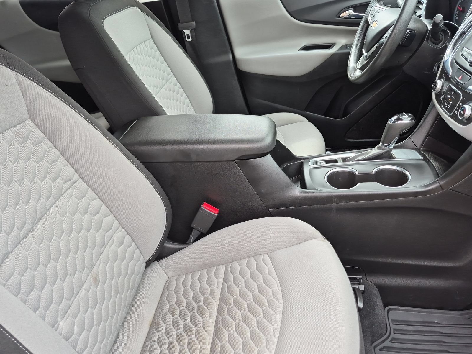 Used 2020 Chevrolet Equinox LS w/ LS Convenience Package FWD image 20