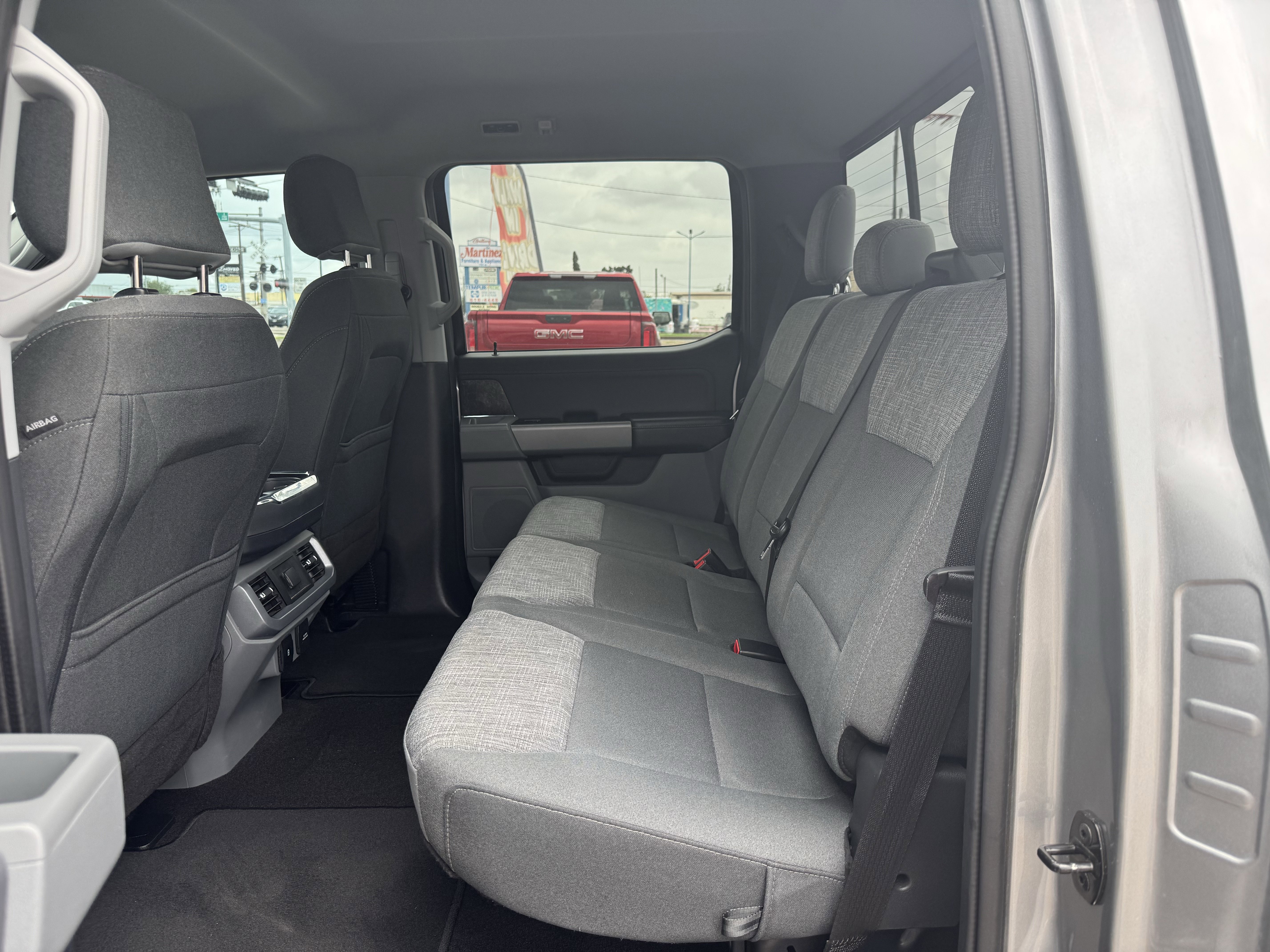 Used 2022 Ford F150 XLT w/ Equipment Group 302A High AWD/4WD image 24