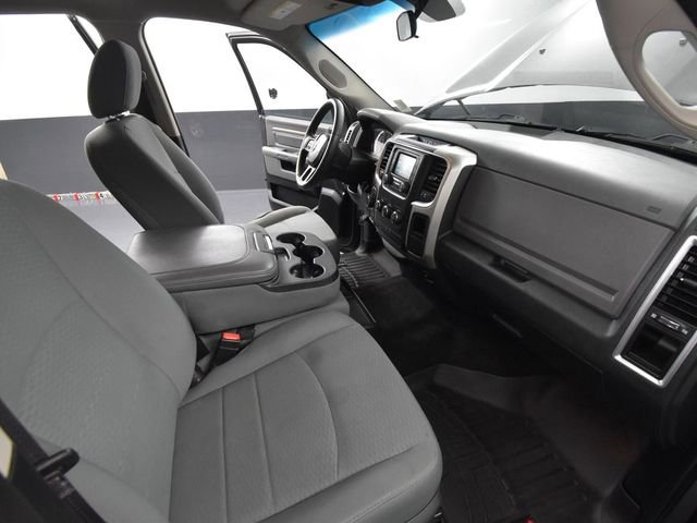 Used 2017 RAM 1500 Classic SLT image 39