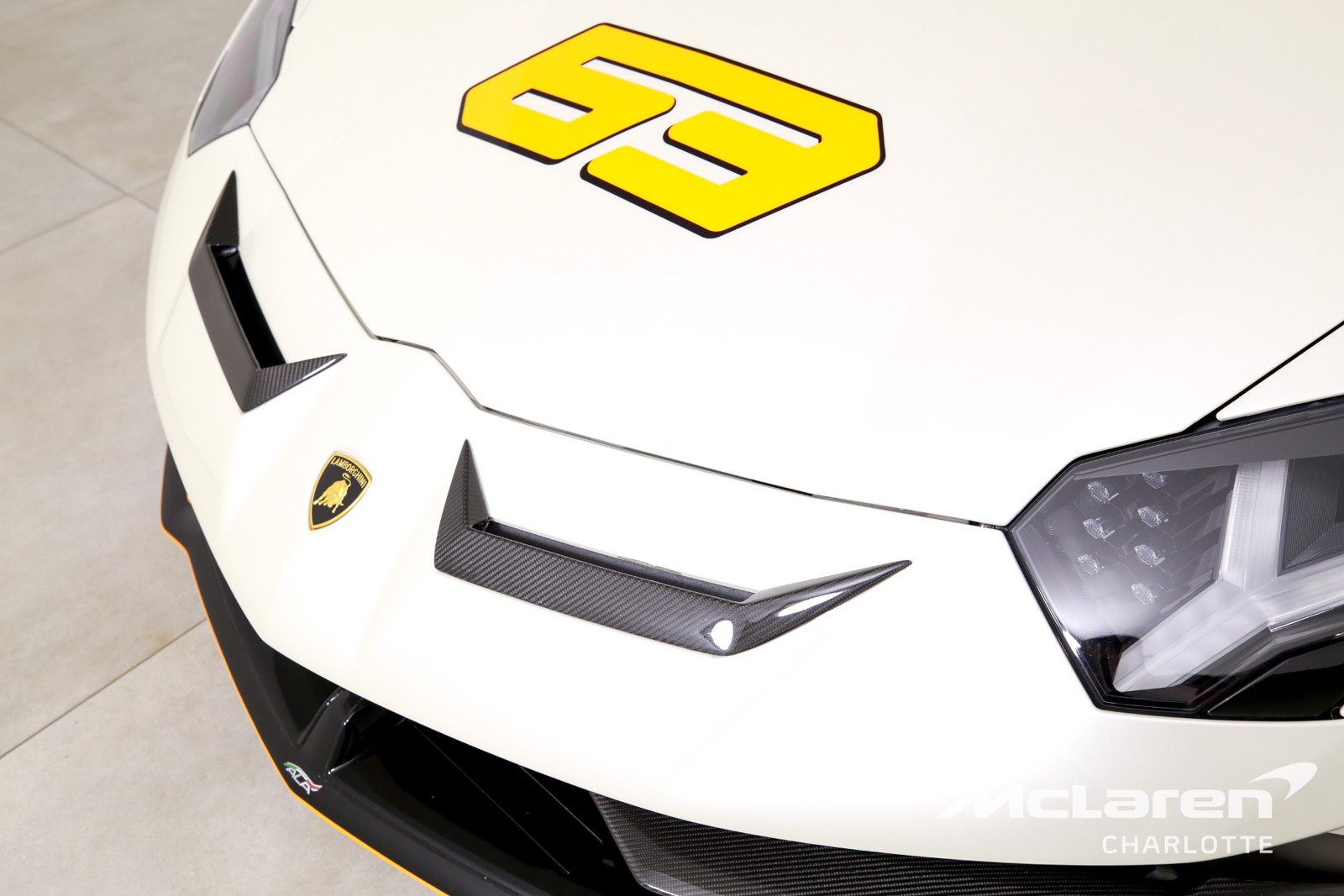 Used 2021 Lamborghini Aventador SVJ AWD/4WD image 40