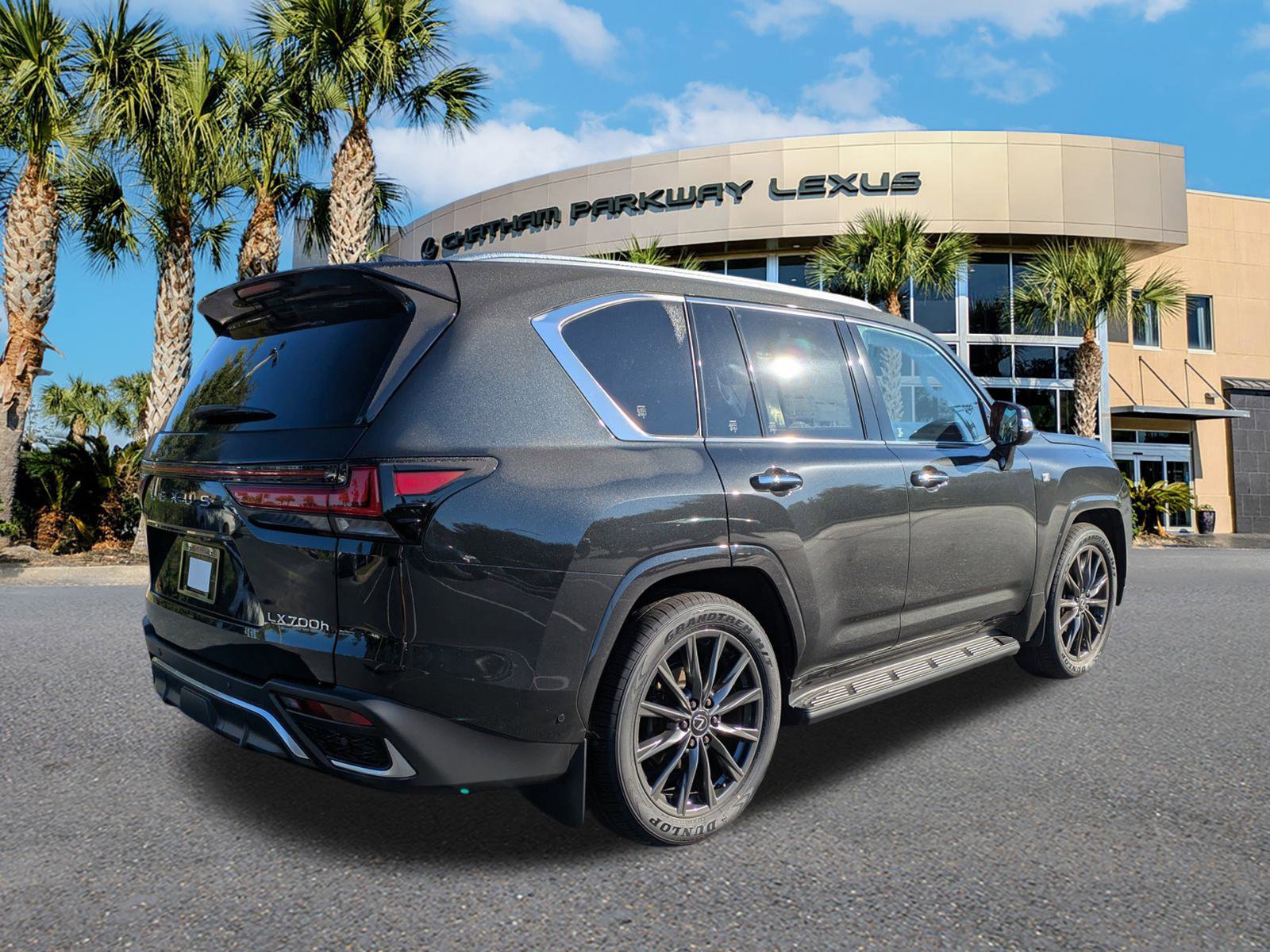 New 2025 Lexus LX 700h F Sport image 4