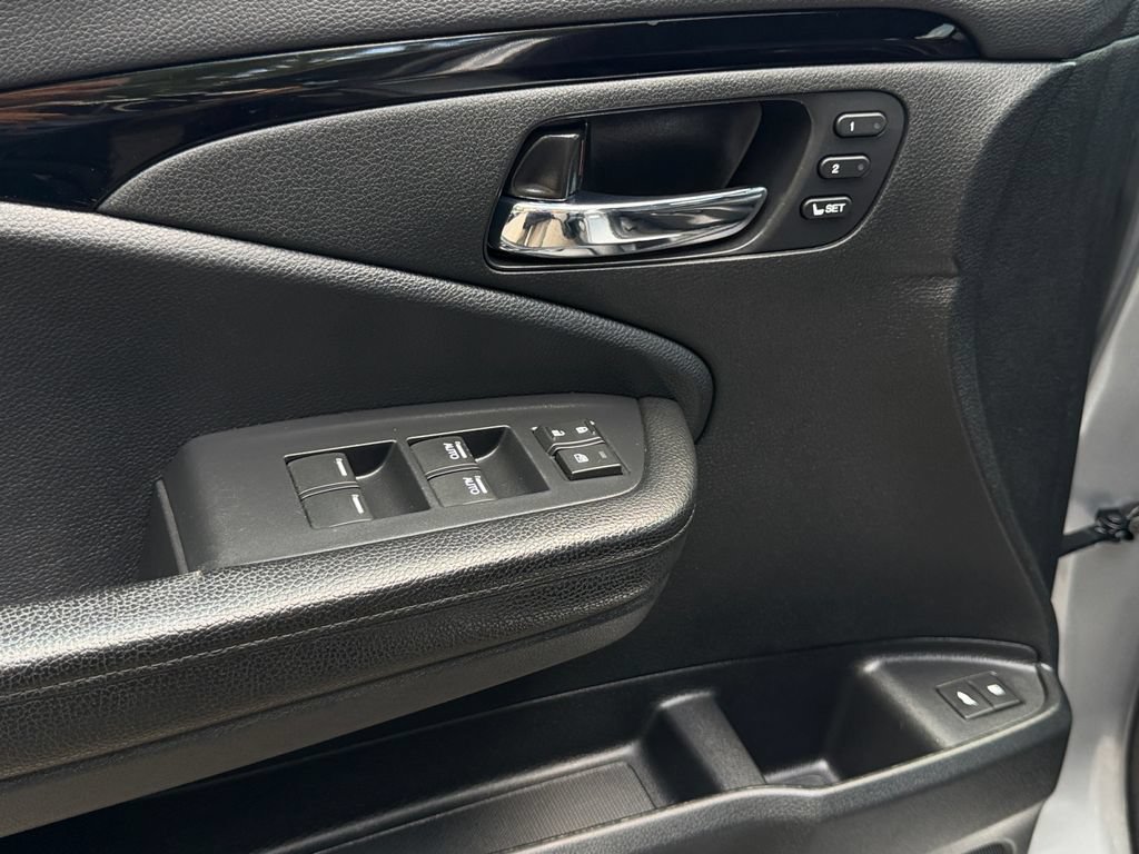 Used 2019 Honda Passport Touring image 14