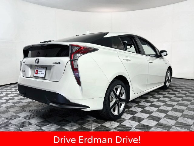 Certified 2016 Toyota Prius Four Touring FWD image 23