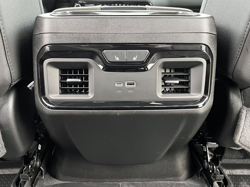 Used 2025 Chevrolet Silverado 2500 ZR2 w/ Technology Package image 25