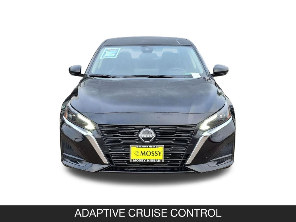 Used 2025 Nissan Altima 2.5 SL FWD image 4