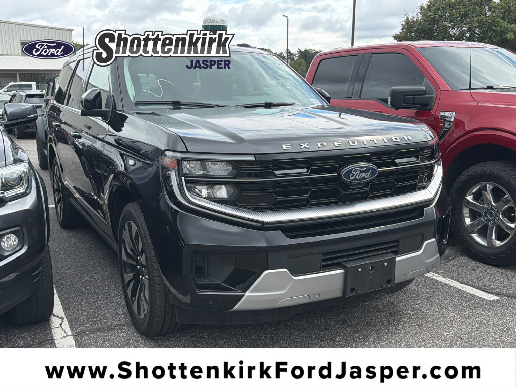 Used 2026 Ford Expedition Platinum w/ Driver's Package AWD/4WD image 1