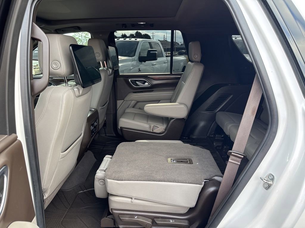 Used 2021 Chevrolet Tahoe Z71 w/ Rear Media and Nav Package image 27