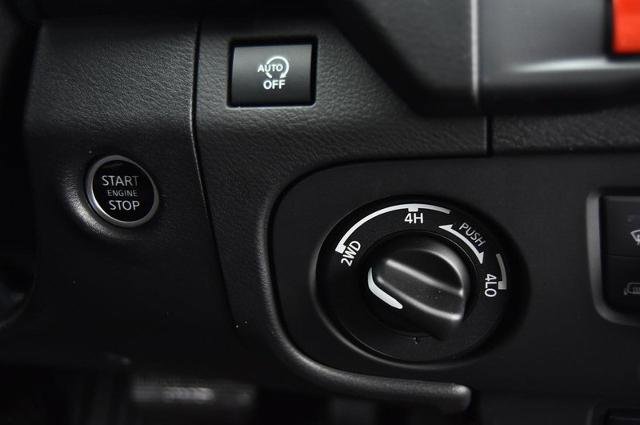 Certified 2025 Nissan Frontier PRO-4X w/ Pro Premium Package image 24