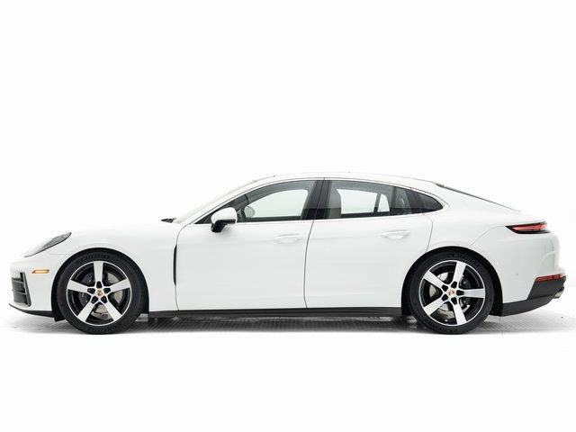 Certified 2025 Porsche Panamera 4 image 2