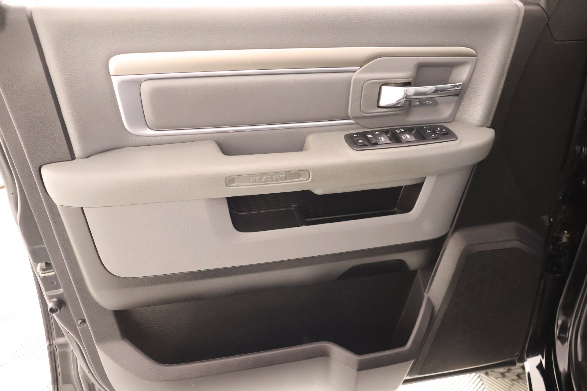 Used 2019 RAM 1500 Big Horn AWD/4WD image 14