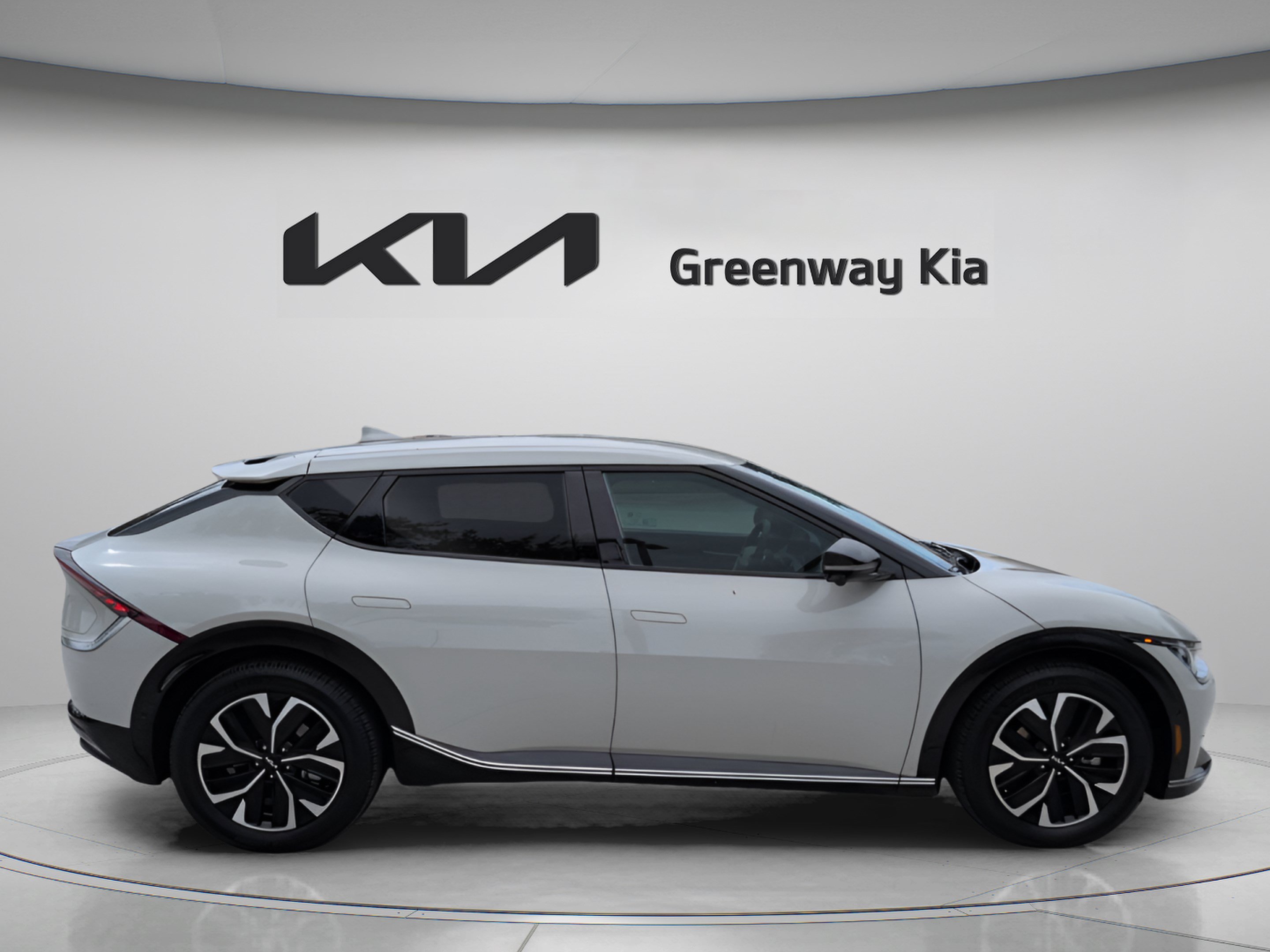 Certified 2022 Kia EV6 Wind w/ Wind Technology Package AWD/4WD image 5