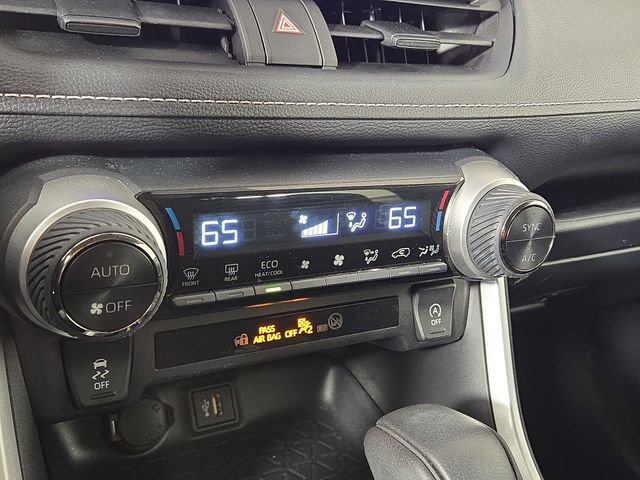 Used 2025 Toyota RAV4 XLE image 19