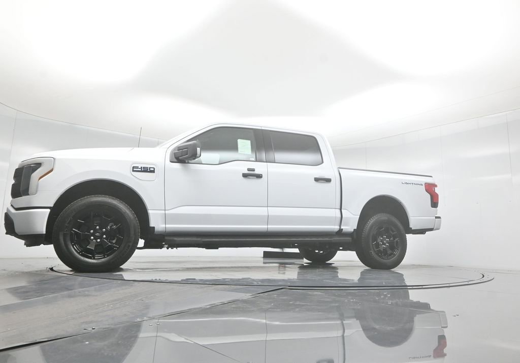 New 2025 Ford F150 Lightning XLT image 52