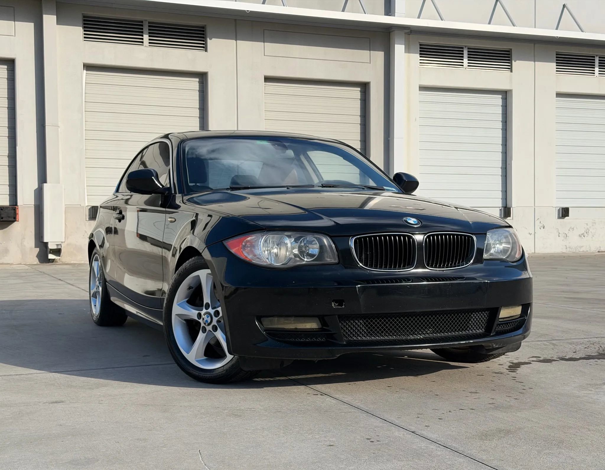 Used 2011 BMW 128i Coupe image 2
