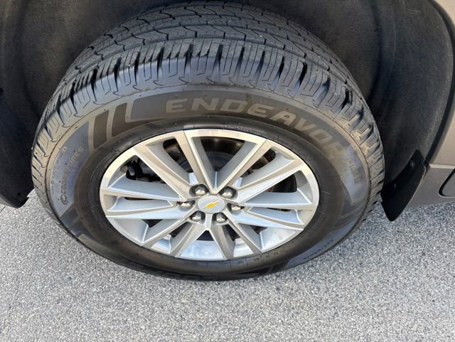 Used 2023 Chevrolet Traverse LT AWD/4WD image 44