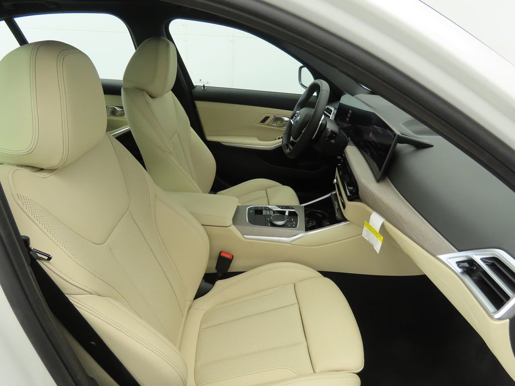 Certified 2025 BMW 330i Sedan w/ Convenience Package image 22