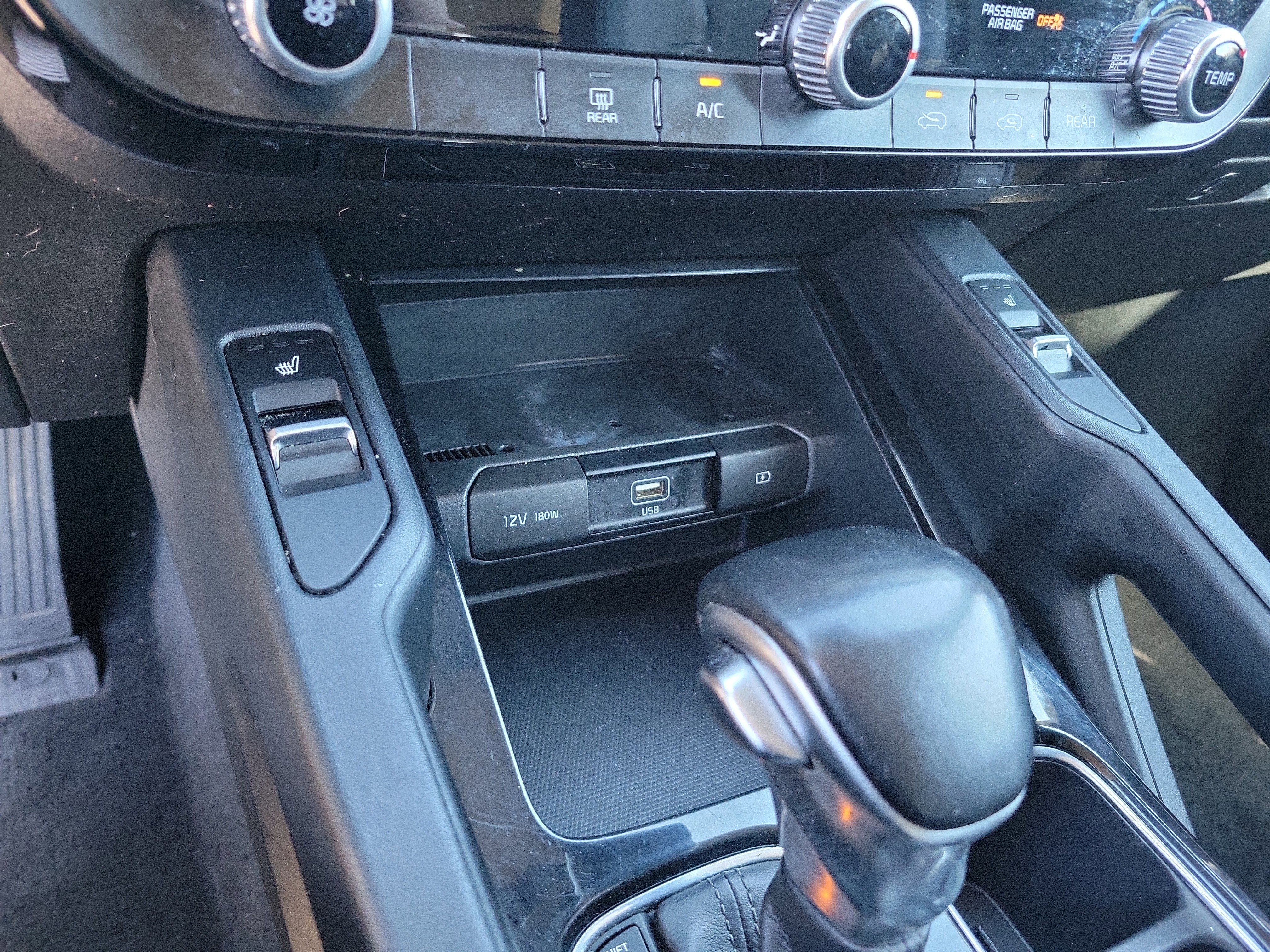 Used 2020 Kia Telluride S w/ S 8 Passenger Seating Package image 13